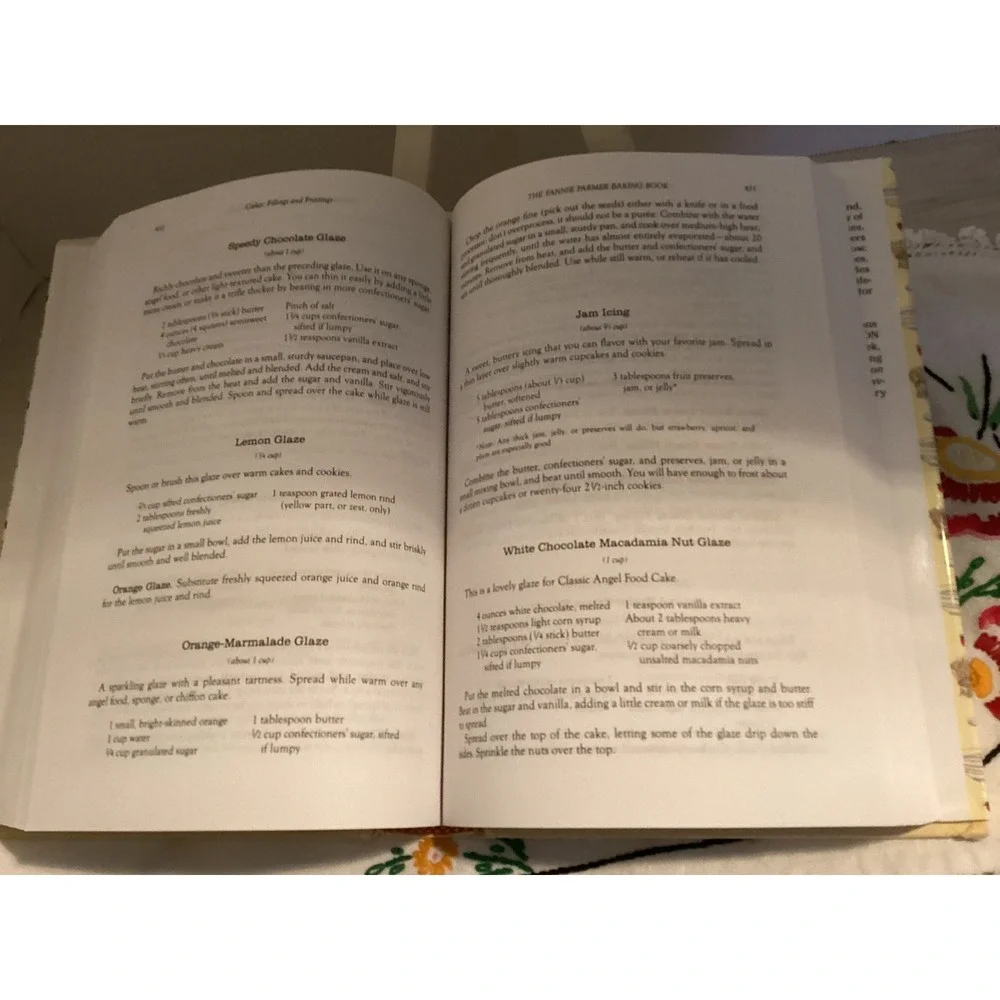 1st Edition Fannie‎ Farmer Baking Book 1984 hardcover dust jacket M Cunningham